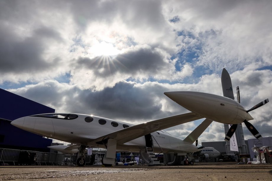 Eviation Alice. Prototyp elektrycznego samolotu podczas targów Paris Air Show w 2019 r. 