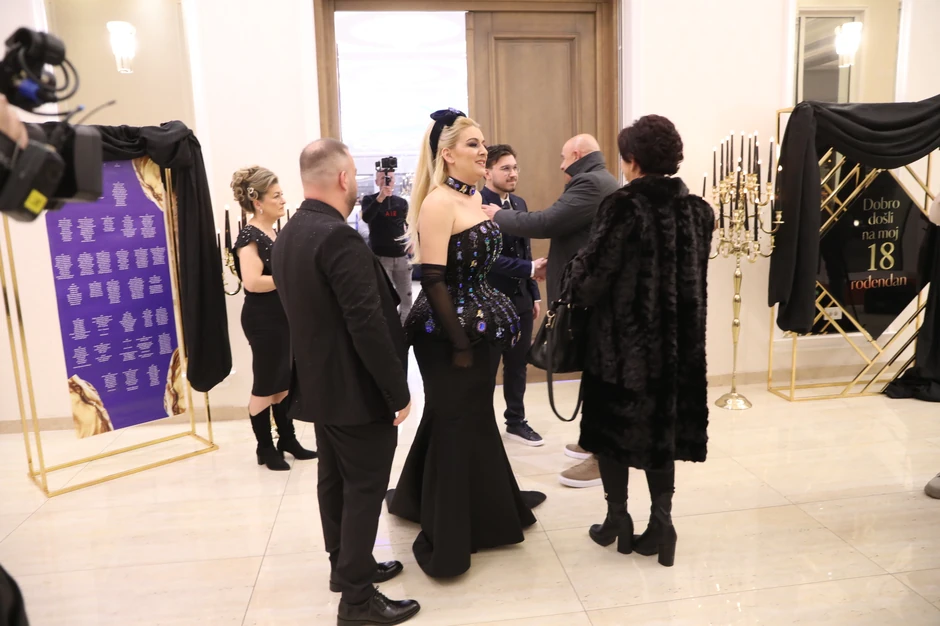 Punoletstvo sina Borka Radivojevića