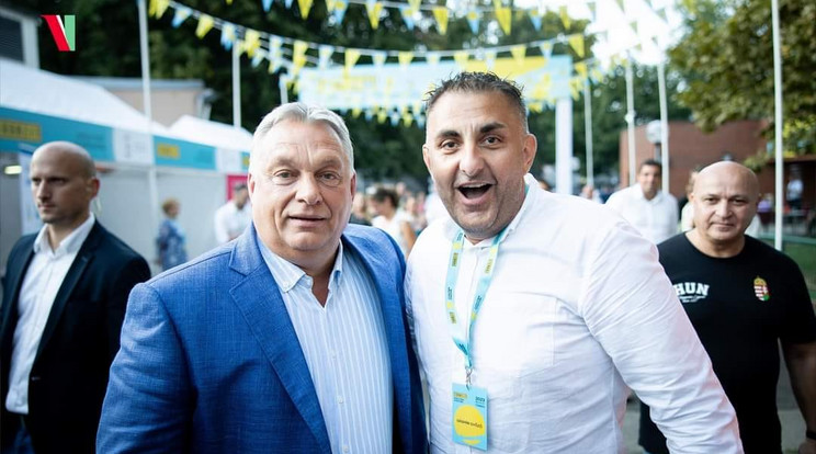 Gáspár Győző Orbán Viktorral pózol a Tranzit fesztiválon / Fotó: Facebook
