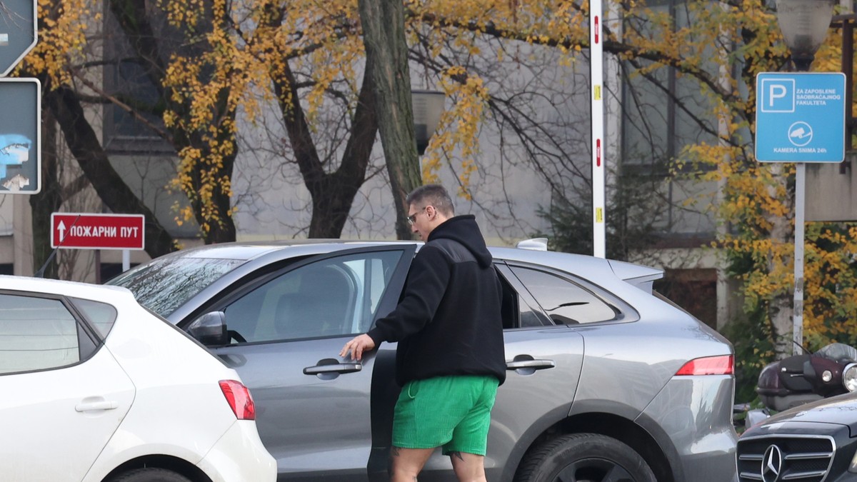 Kristijan Golubović paparaco