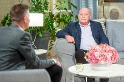 Jasnowidz Krzysztof Jackowski mówi o końcu świata. Czeka nas zagłada?