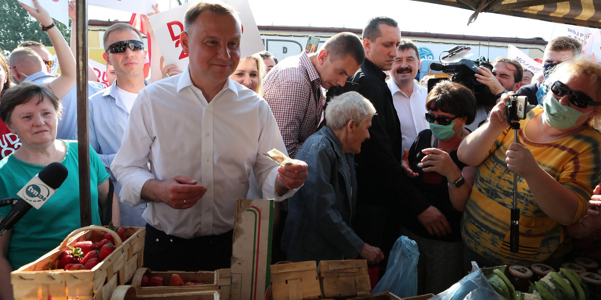 Konin: szarpanina przed wiecem Andrzeja Dudy