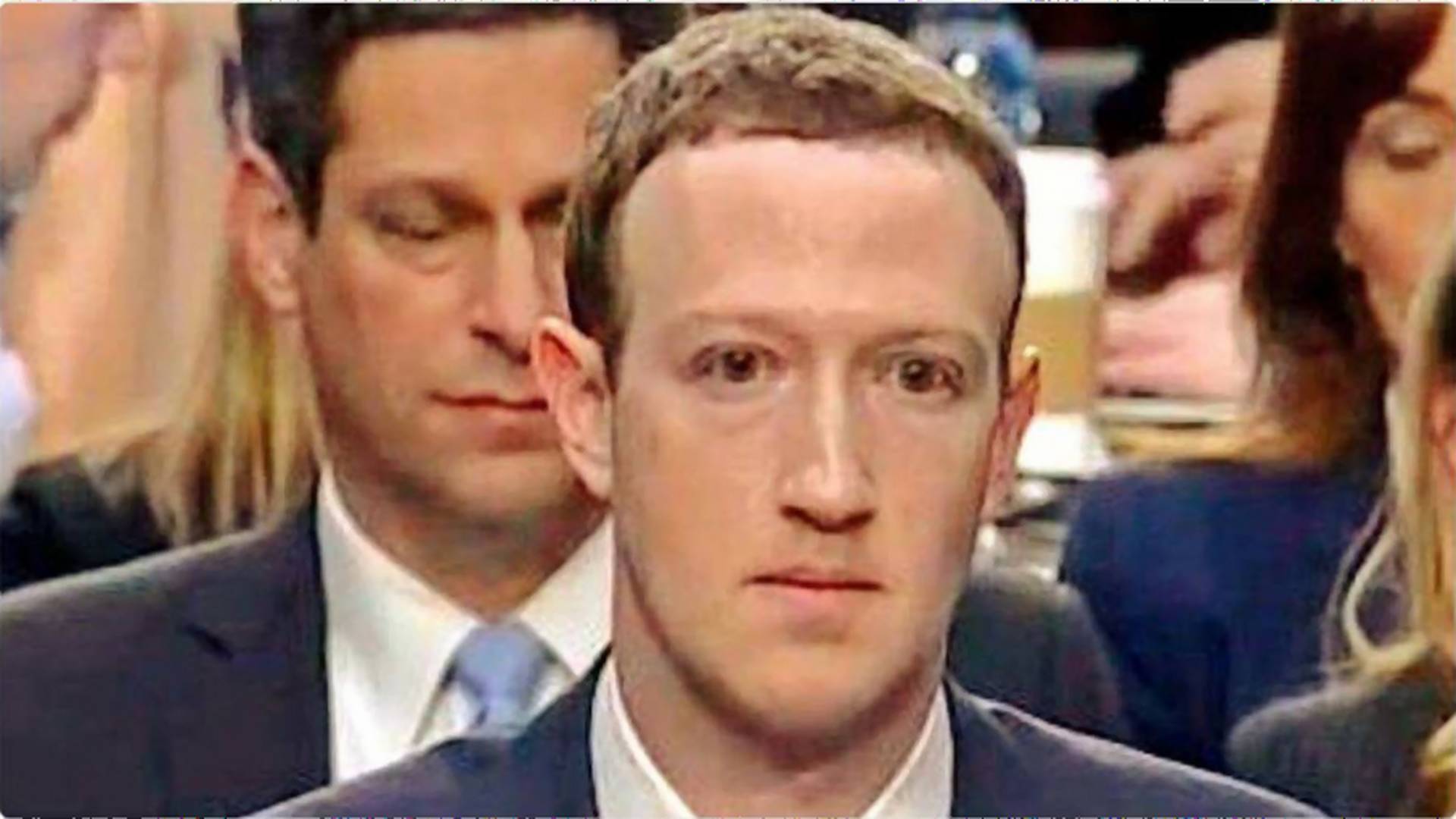 Zuckerberg zeznaje, ale pytanie jest jedno: to robot czy jaszczur?
