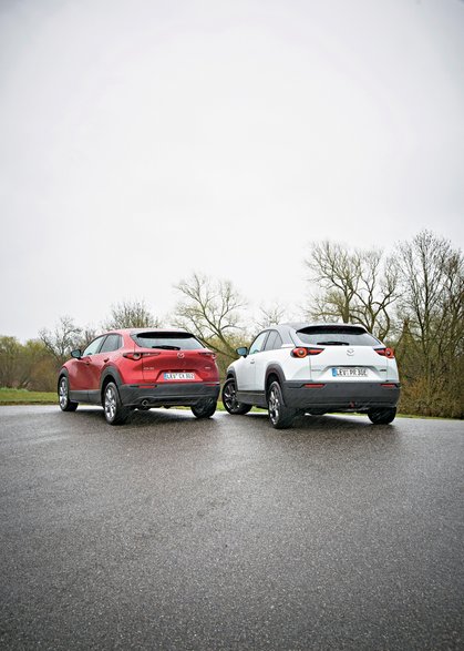 Mazda MX-30 e-Skyactiv EV i Mazda CX-30 e-Skyactiv G 2.0 M Hybrid 150