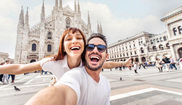 Selfie turystyka to trend, który rozwija się w błyskawicznym tempie