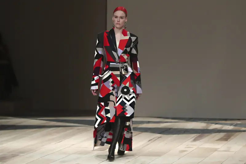 Alexander Mcqueen jesień-zima 2020-21 / AP/Associated Press/East News