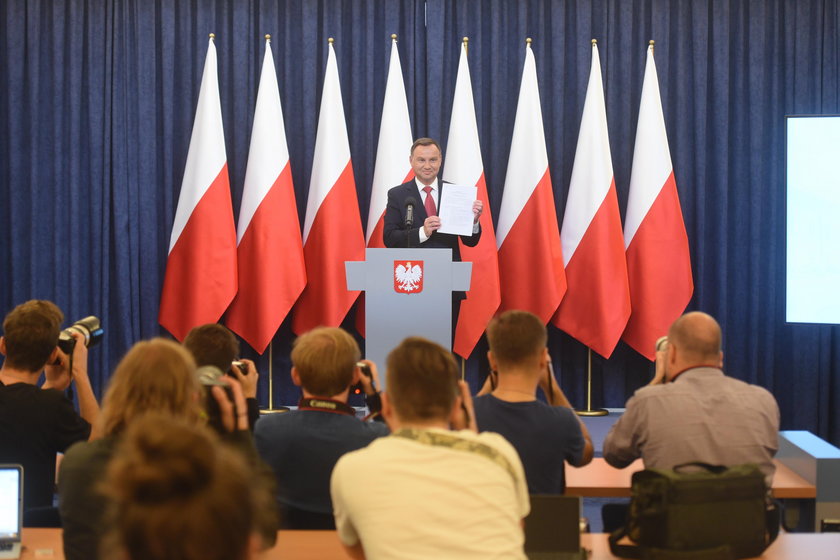 Prezydent podpisał kontrowersyjną ustawę. To będzie bat na opozycję