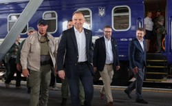 Andrzej Duda z wizytą w Kijowie. Spotka się z Wołodymyrem Zełenskim