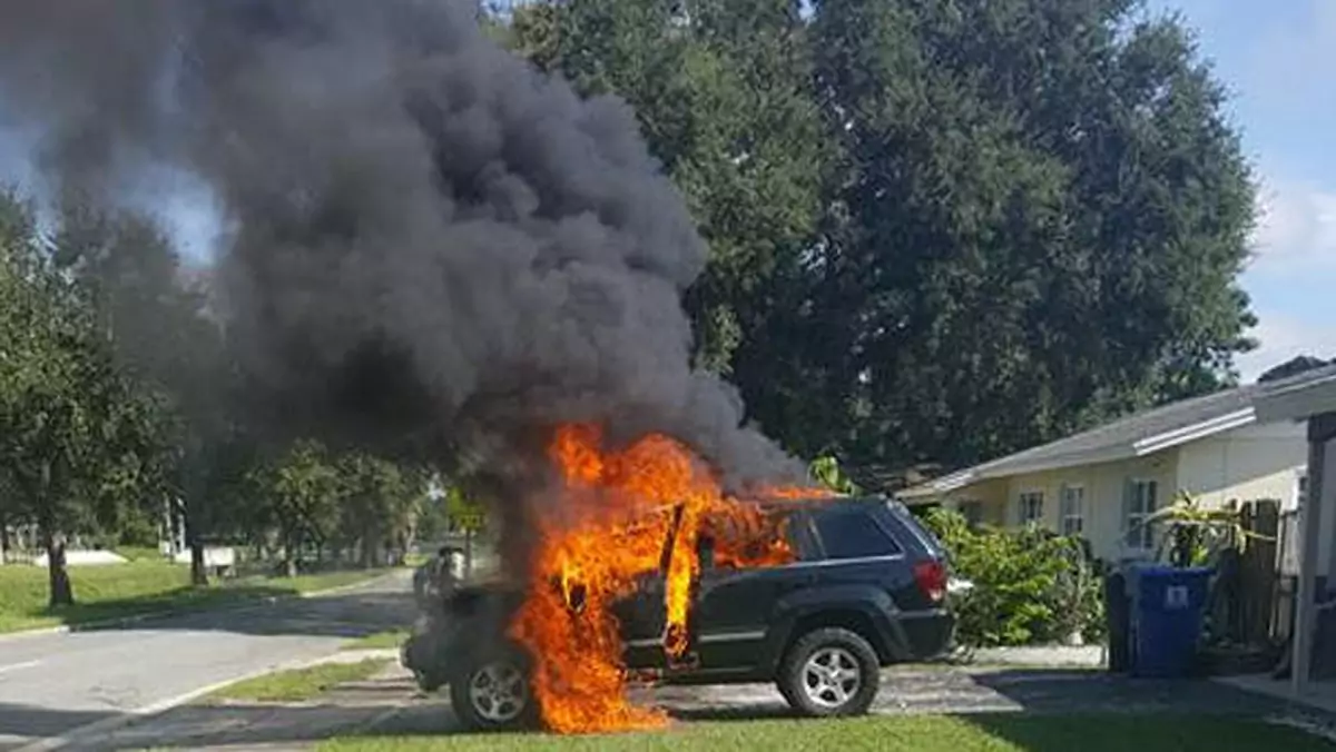 Wybuchowy Galaxy Note 7 zniszczył auto mężczyzny