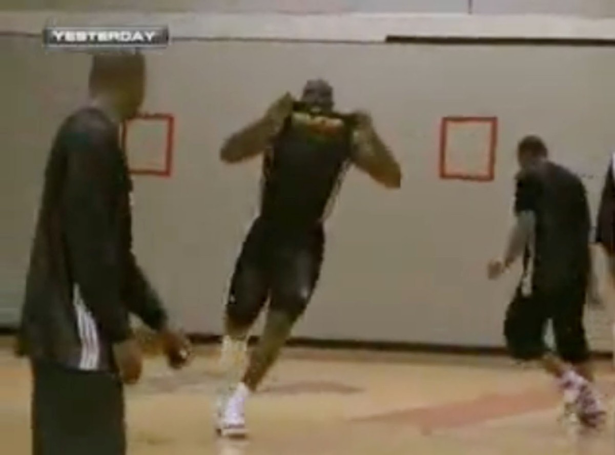 Zobacz, jak Shaquille ONeill broni karne