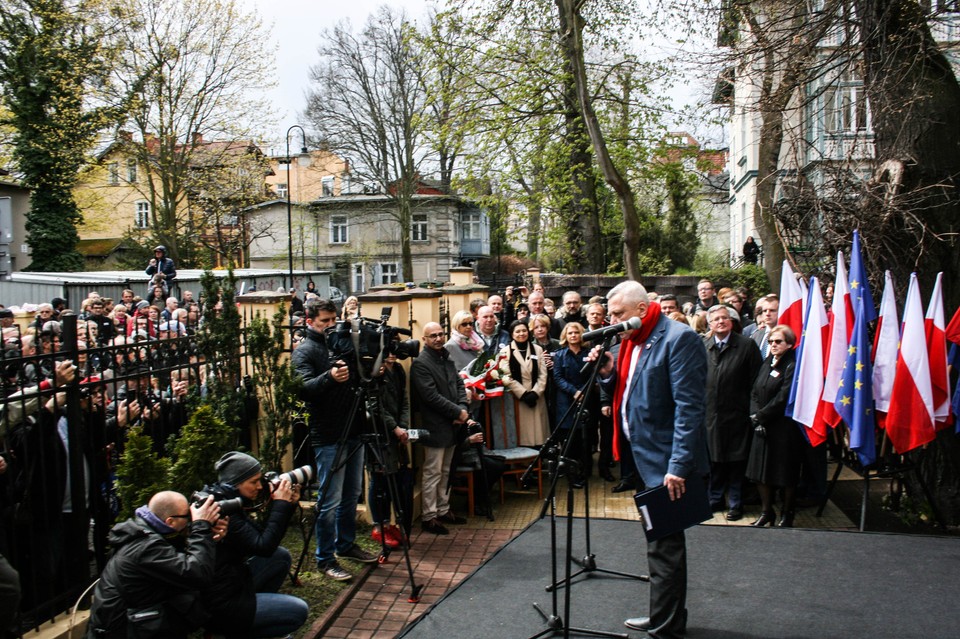 Odsłonięcie tablicy upamiętniającej Władysława Bartoszewskiego