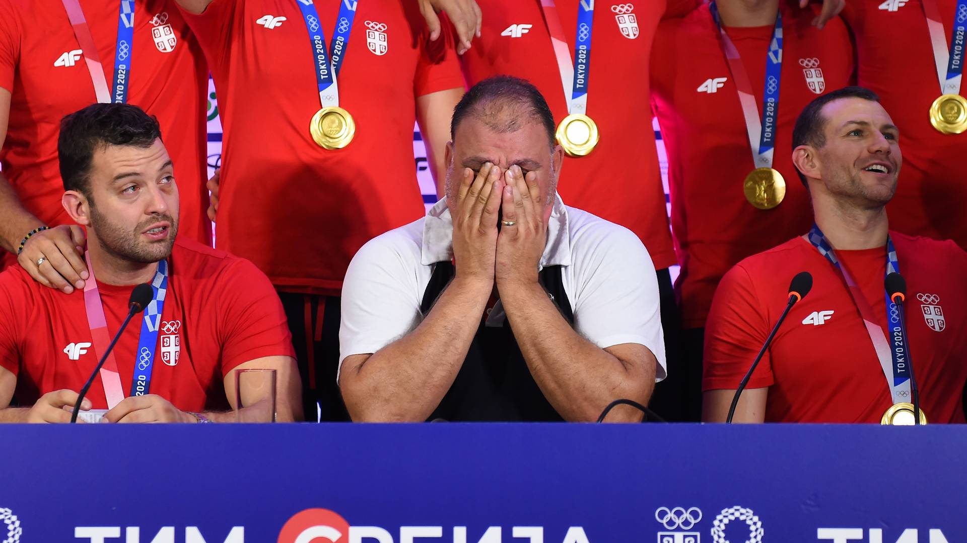 Najdirljivije suze u Srbiji - omiljeni srpski trener nije mogao da prestane da plače