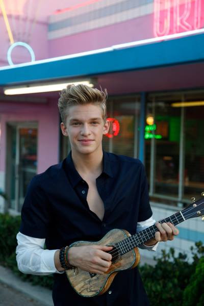 Miejsce dziewiąte - Cody Simpson (fot. Facebook)