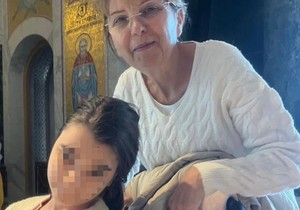 Bilja Krstić sa unukom