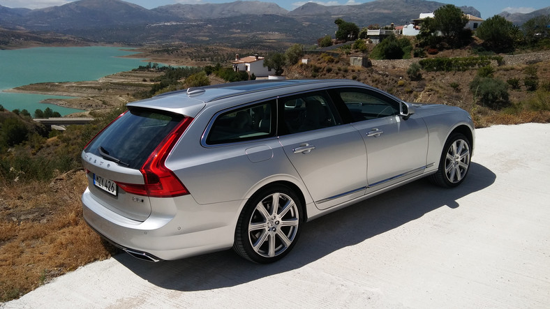 Volvo V90