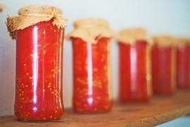 Napravite DOMAĆI MLEVENI PARADAJZ i budite mirni cele godine: Dragica ima PROVERENI RECEPT koji je nasledila od svoje majke - NEMA KUVANJA, a ni roka trajanja!