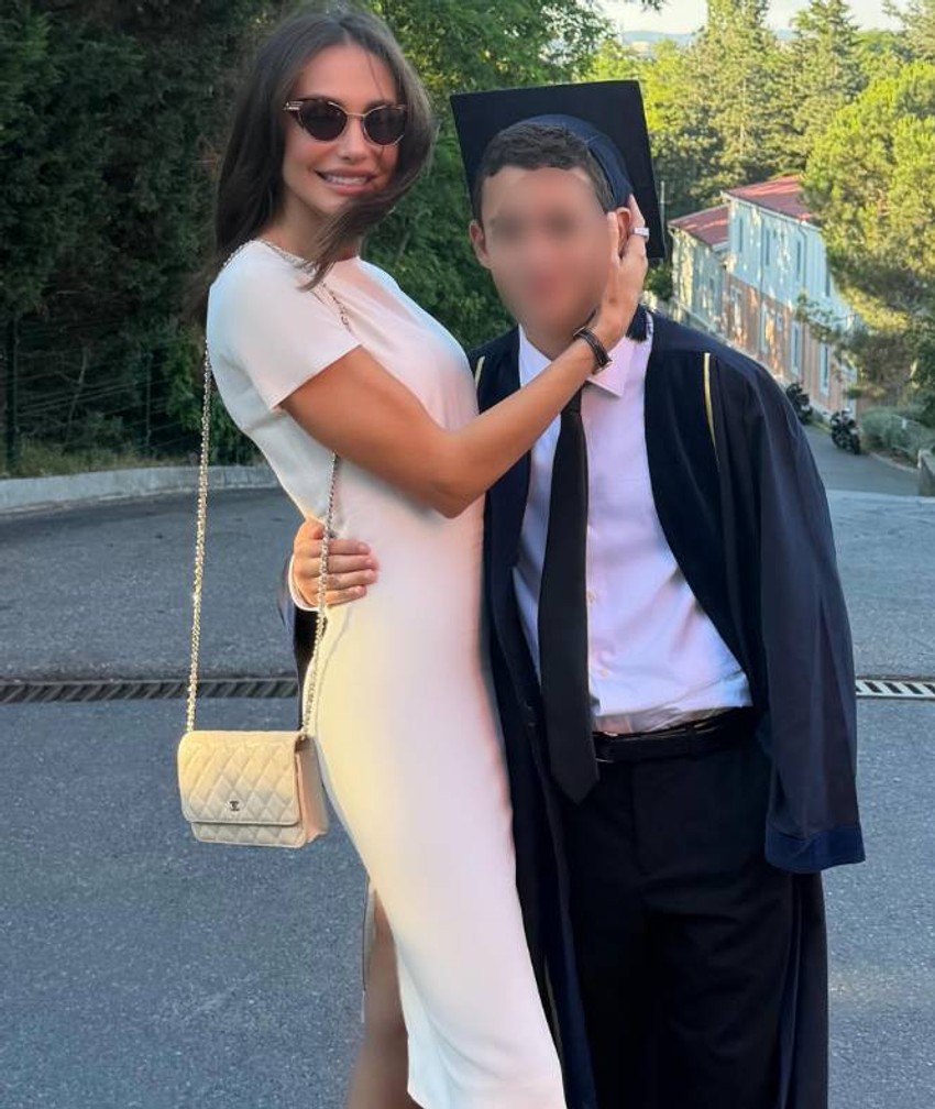 Emina Jahović sa sinom