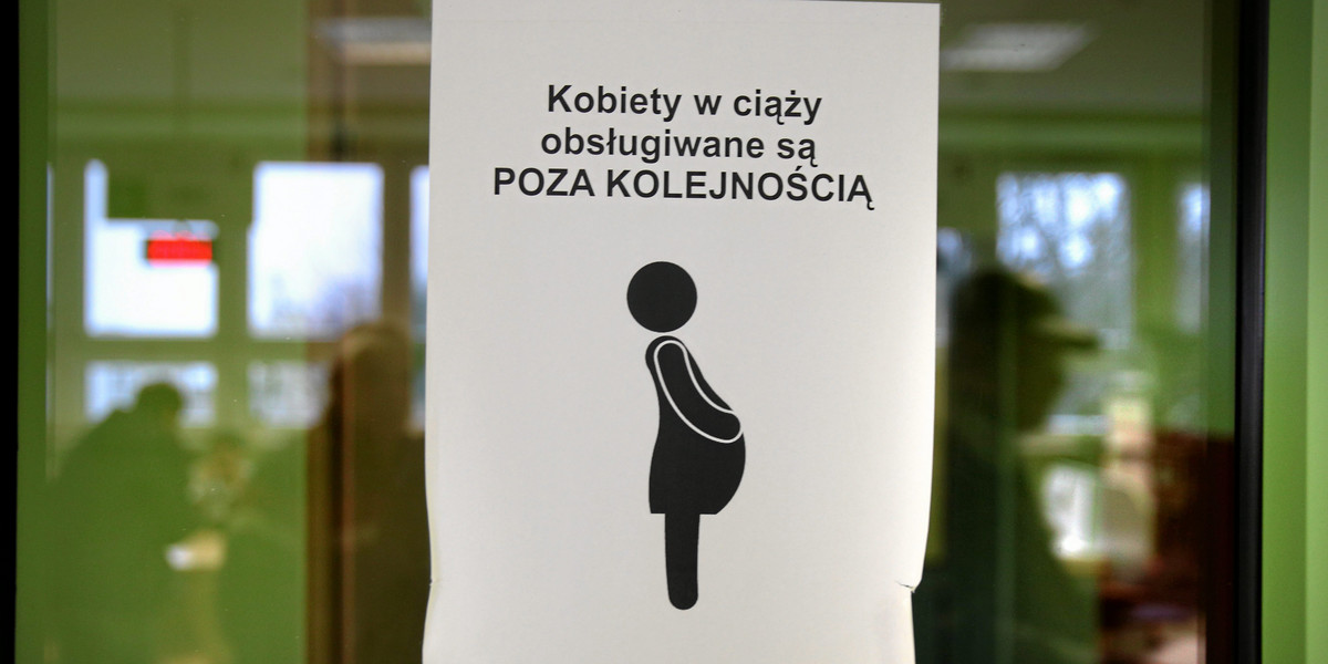 Jakie efekty przynosi nowy, kosztowny program pomocy dla niepłodnych par, nie wiadomo. Jak ustaliła "Rzeczpospolita", Ministerstwo Zdrowia po cichu zmodyfikowało go, by nie musieć już kontrolować liczby ciąż.