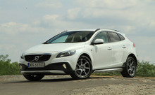 Volvo V40 Cross Country Kinetic D4 2.0 DPF 190KM 140KW