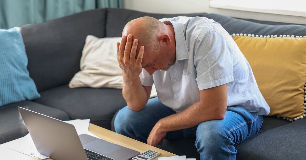 Matka kłamie bezkarnie, ojciec płaci latami. Kontrowersyjne przepisy pozwalają na alimenty na cudze dziecko