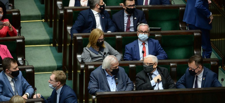 "Może warto Polskę lubić wraz z pisowcami, a tylko PiS nie lubić odrębnie" [OPINIA]