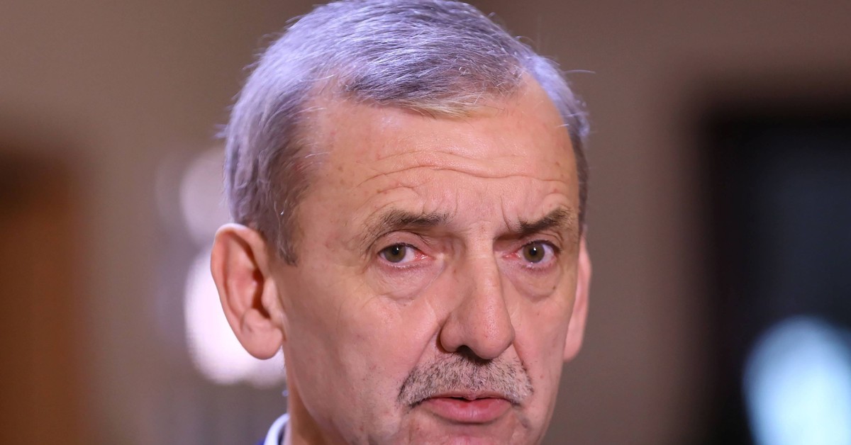 Pan Zaradny Który Jest Sprzedawcą Zarabia Miesięcznie 1500 Zł Prezes ZNP zarabia miesięcznie 12 tys. zł. "To jest kwota brutto. Nie