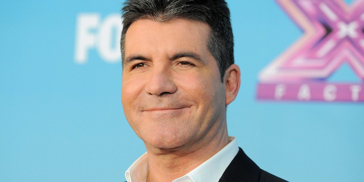 Simon Cowell zaśpiewał szlagier z filmu "Chicago". Problem w tym, że chociaż na ekranie utwór śpiewał juror, ale to nie był on!