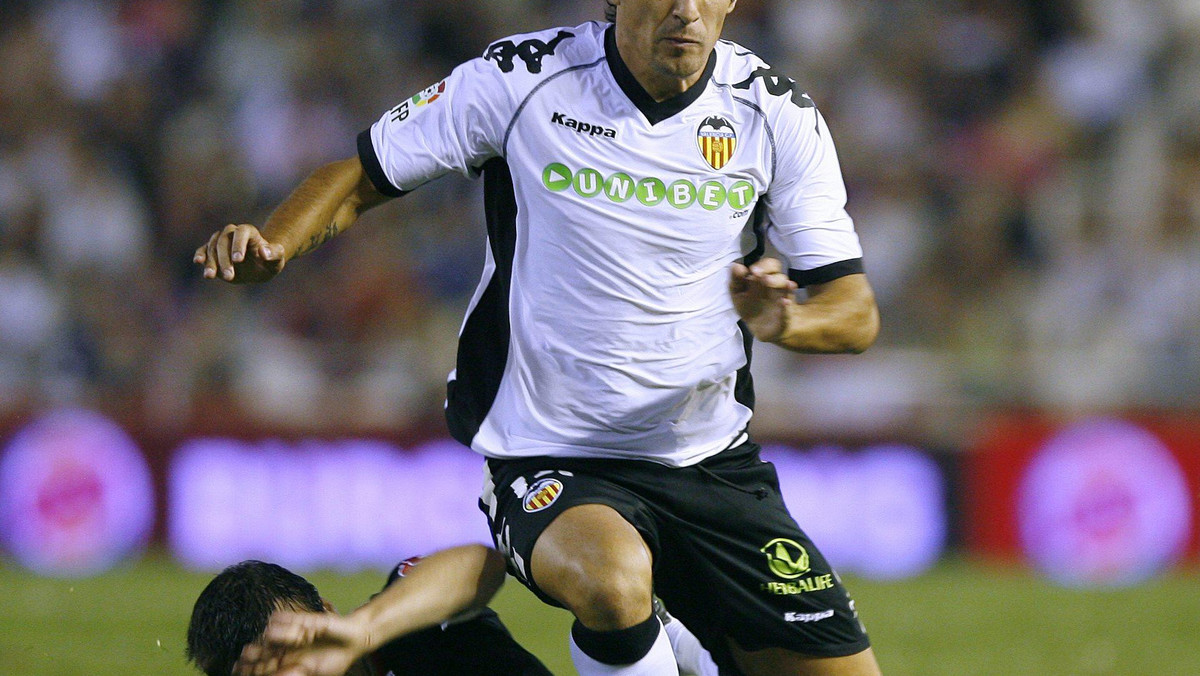 Valencia CF pokonała Athletic Bilbao 2:1 (1:0) w rozegranym na Estadio Mestalla spotkaniu 6. kolejki hiszpańskiej Primera Division.
