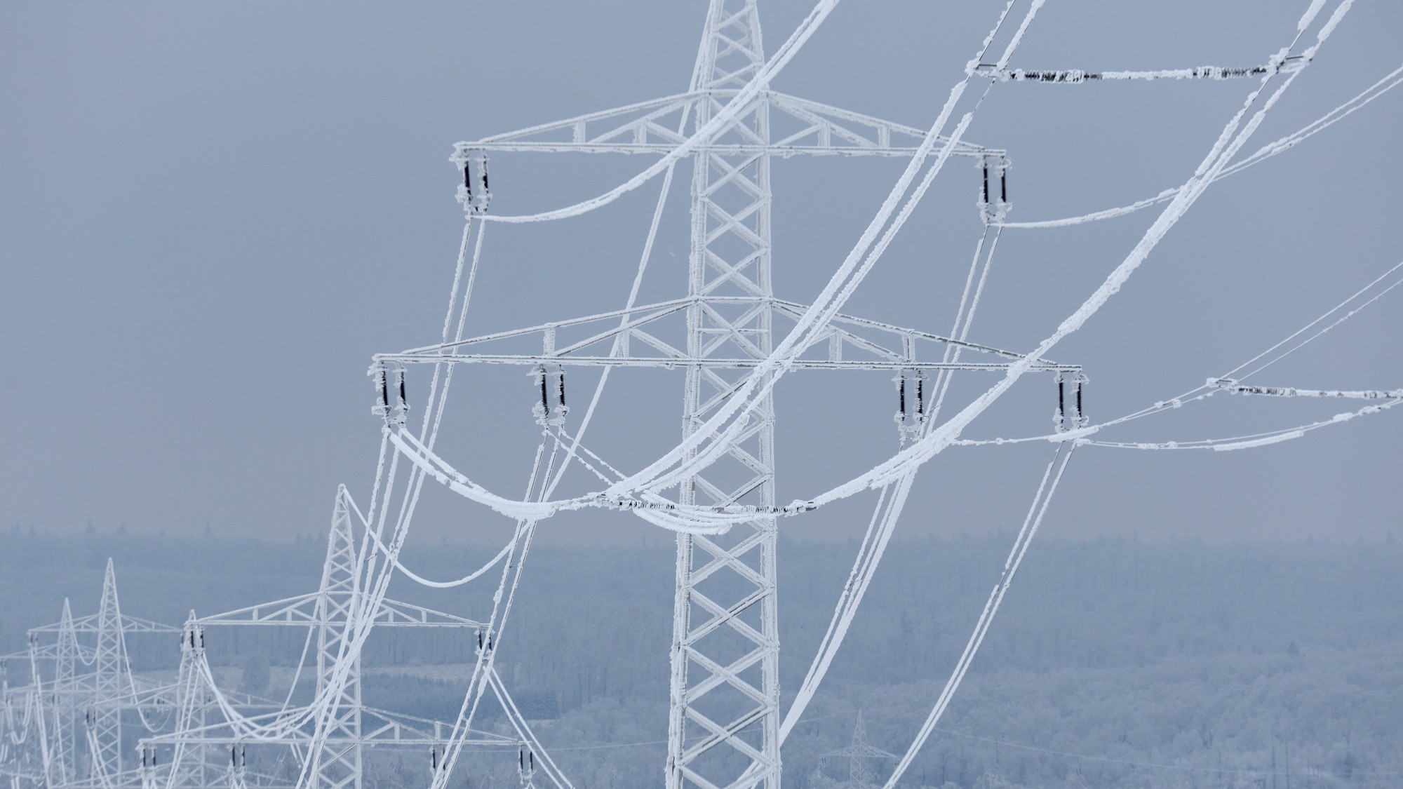 Námraza na električkom vedení