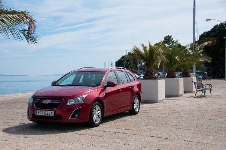 Chevrolet cruze kombi