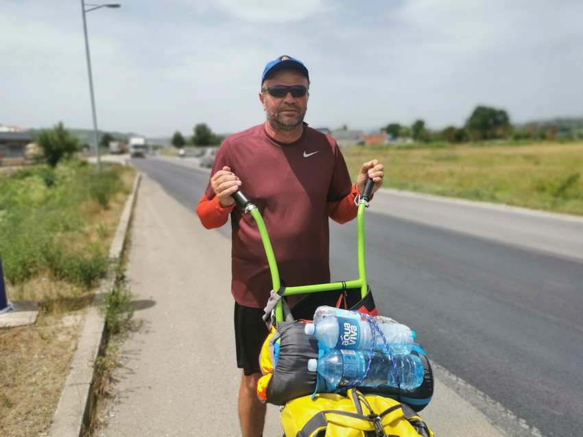 Ivan Mladenović, hodočašće