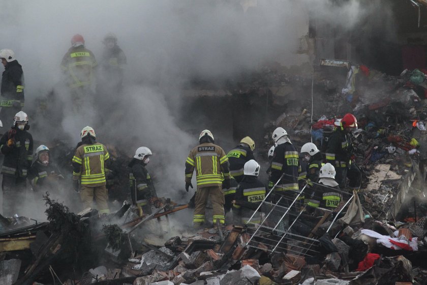 Potężny pożar pod Warszawą. Eksplodowały fajerwerki