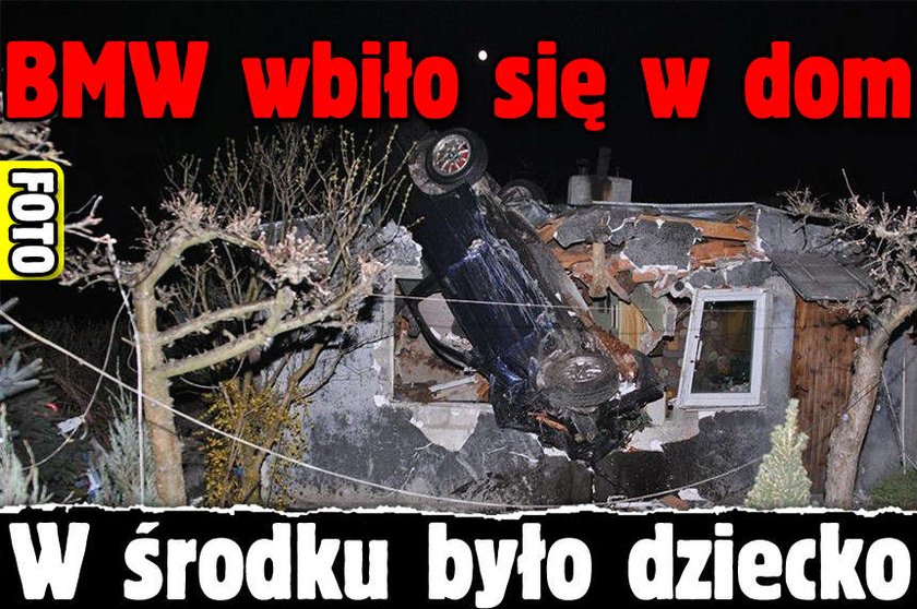 BMW wbiło się w dom. W środku byli ludzie. FOTO