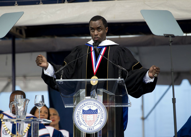 Sean "Diddy" Combs podczas ceremonii nadania mu tytułu doktora honoris causa Uniwersytetu Howarda w 2014 roku