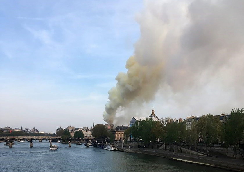 Pożar katedry Notre Dame w Paryżu