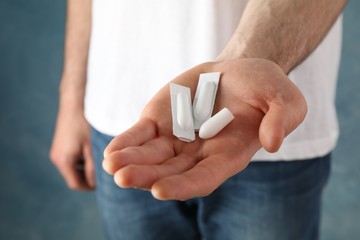 Az enyhe panaszokat is ki kell vizsgálni, de azok székletrendezéssel, ülőfürdővel, tablettával vagy kúppal, kenőccsel karban tarthatók. 
