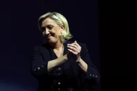 Skrajna prawica wygrywa wybory. “Francja stanie się chorym człowiekiem UE” [ANALIZA]