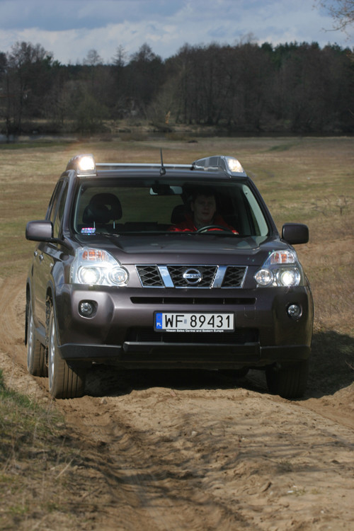 Nissan X-Trail 2.0 dci LE - Wygodny, ale drogi