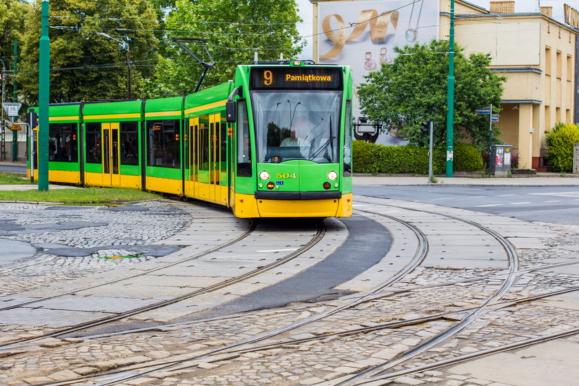 Remont torowiska na Pułaskiego skończy się szybciej