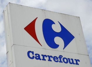 Carrefour otwiera nowy format sklepów samoobsługowych i omija zakaz handlu w niedzielę