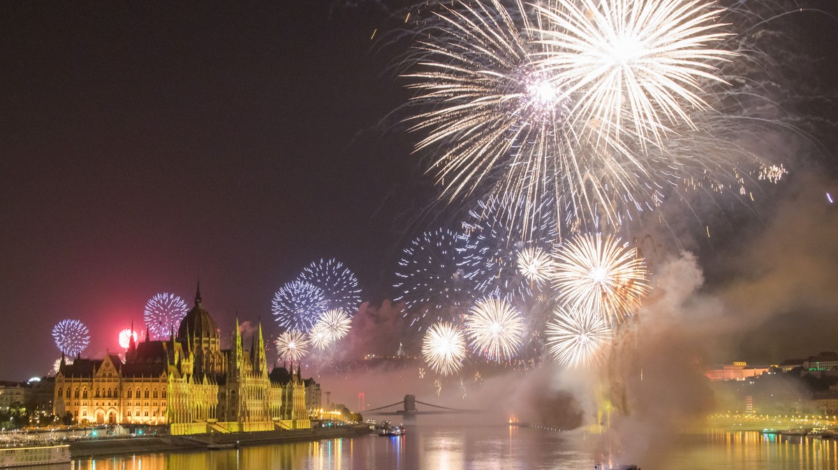 Most jött: Gigantikus mennyiségű pirotechnikát fognak bevetni idén augusztus 20-án