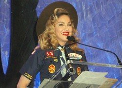 Madonna jako harcerka walcząca o prawa gejów i lesbijek – ZDJĘCIA!