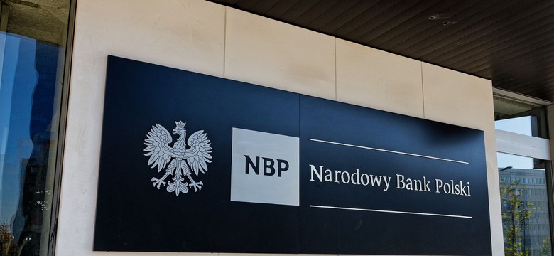 "To są jakieś państwa szejków arabskich". NBP kieruje sprawę do sądu przeciw posłowi Brejzie