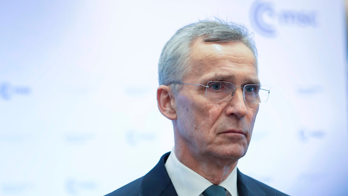 Jens Stoltenberg odpowiada papieżowi. "Kapitulacja nie oznacza pokoju"