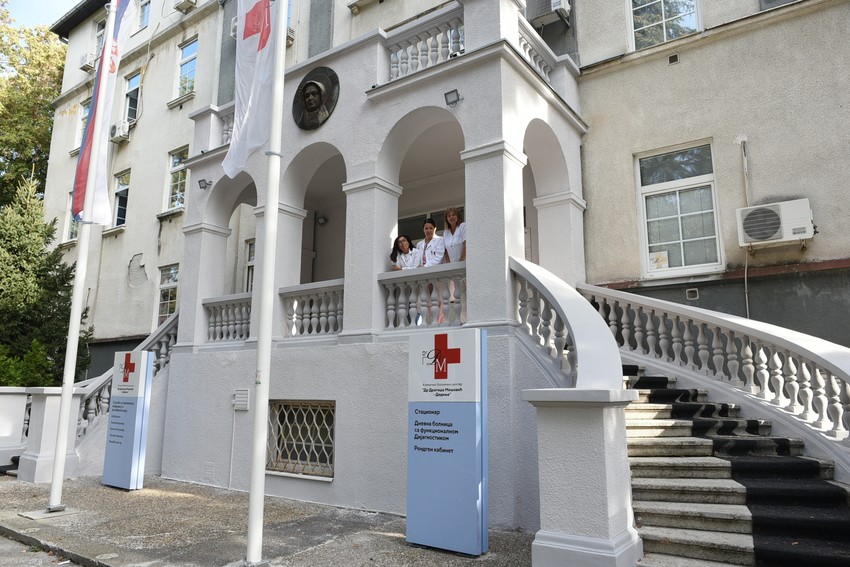 Zgrada bolnice sagrađena je 1930. godine