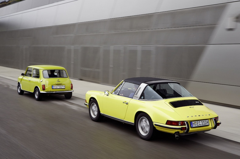 Porsche 911 i… Mini