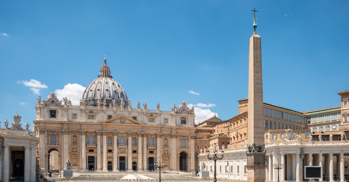 Watykan żegna Papieża. Na horyzoncie już walka o tron Piotrowy!