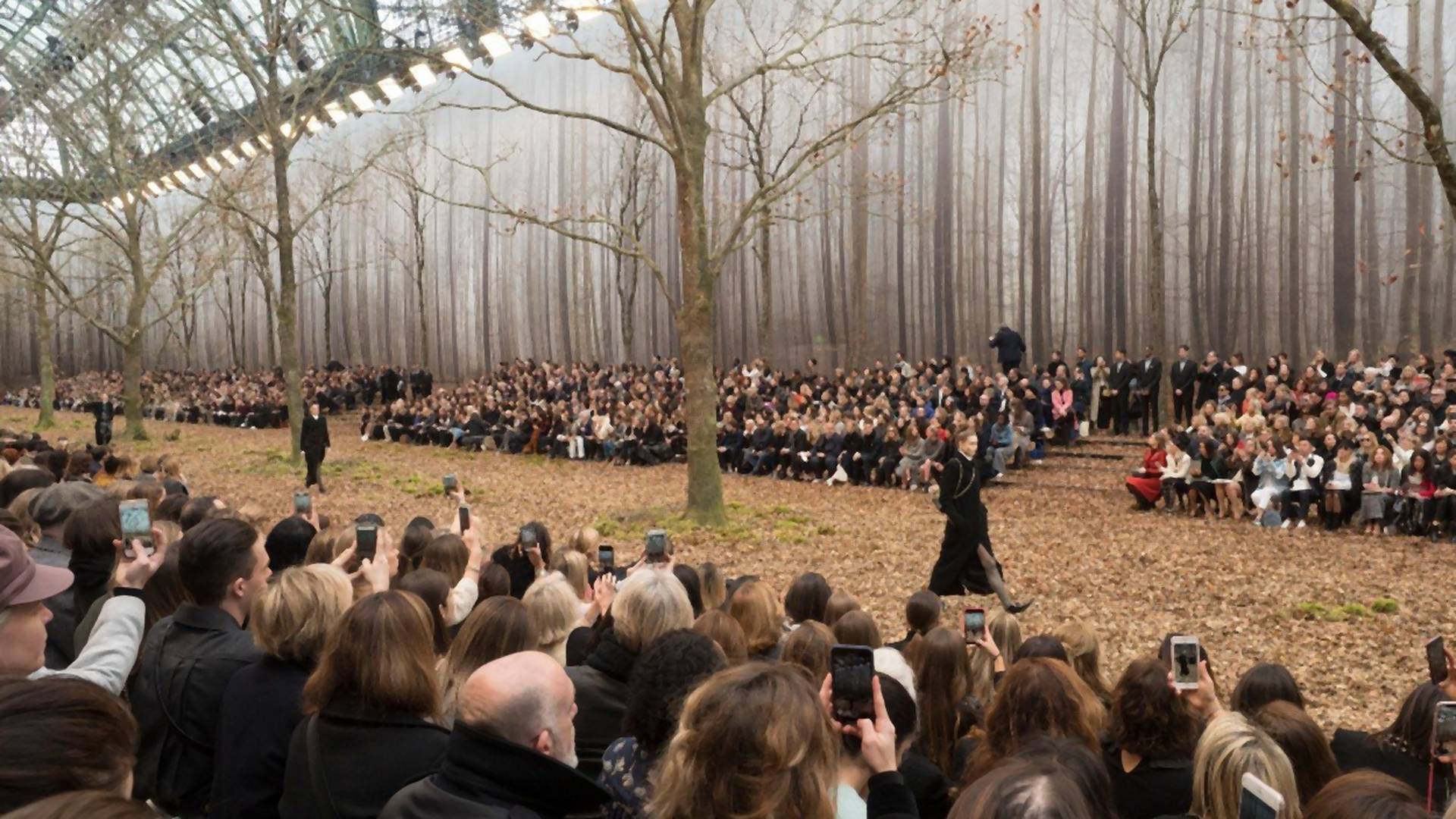 Grešna šuma Karla Lagerfelda: Kako je Chanel razbesneo svet