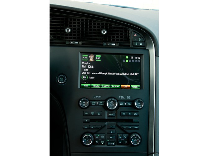 Oto najnowszy Saab 9-5 chwycił kierowców za serce. Tak, tak Polacy zamiast niemieckich gablot wybierają najnowszą limuzynę szwedzkiej marki. Wirus turbo z dnia na dzień atakuje nowe organizmy!