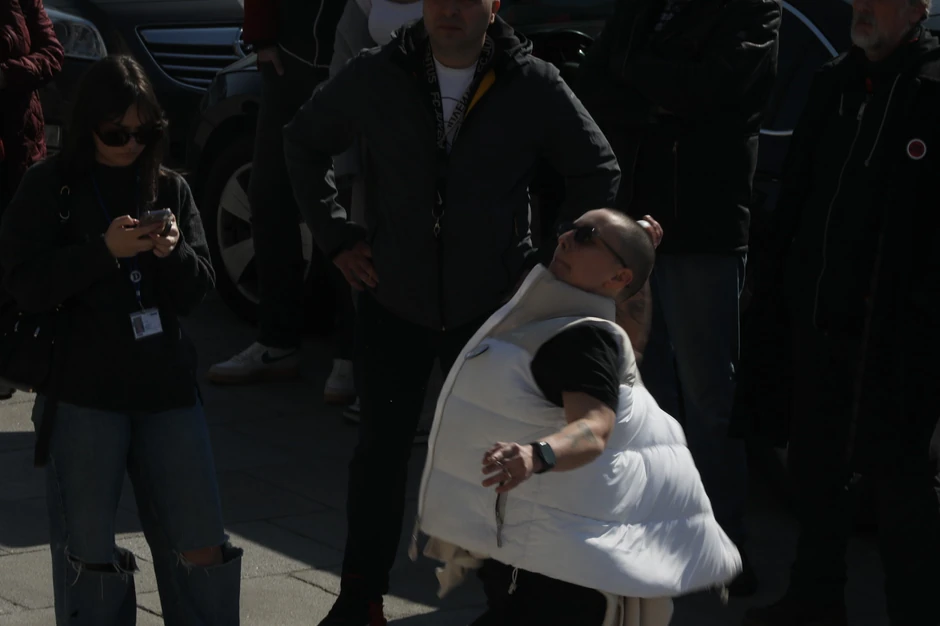 Jajima na zgradu Skupštine Srbije